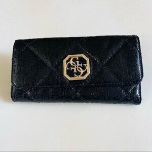 New women’s black Guess wallet